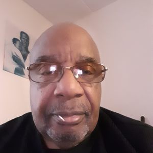 Meet your Posher, Henry